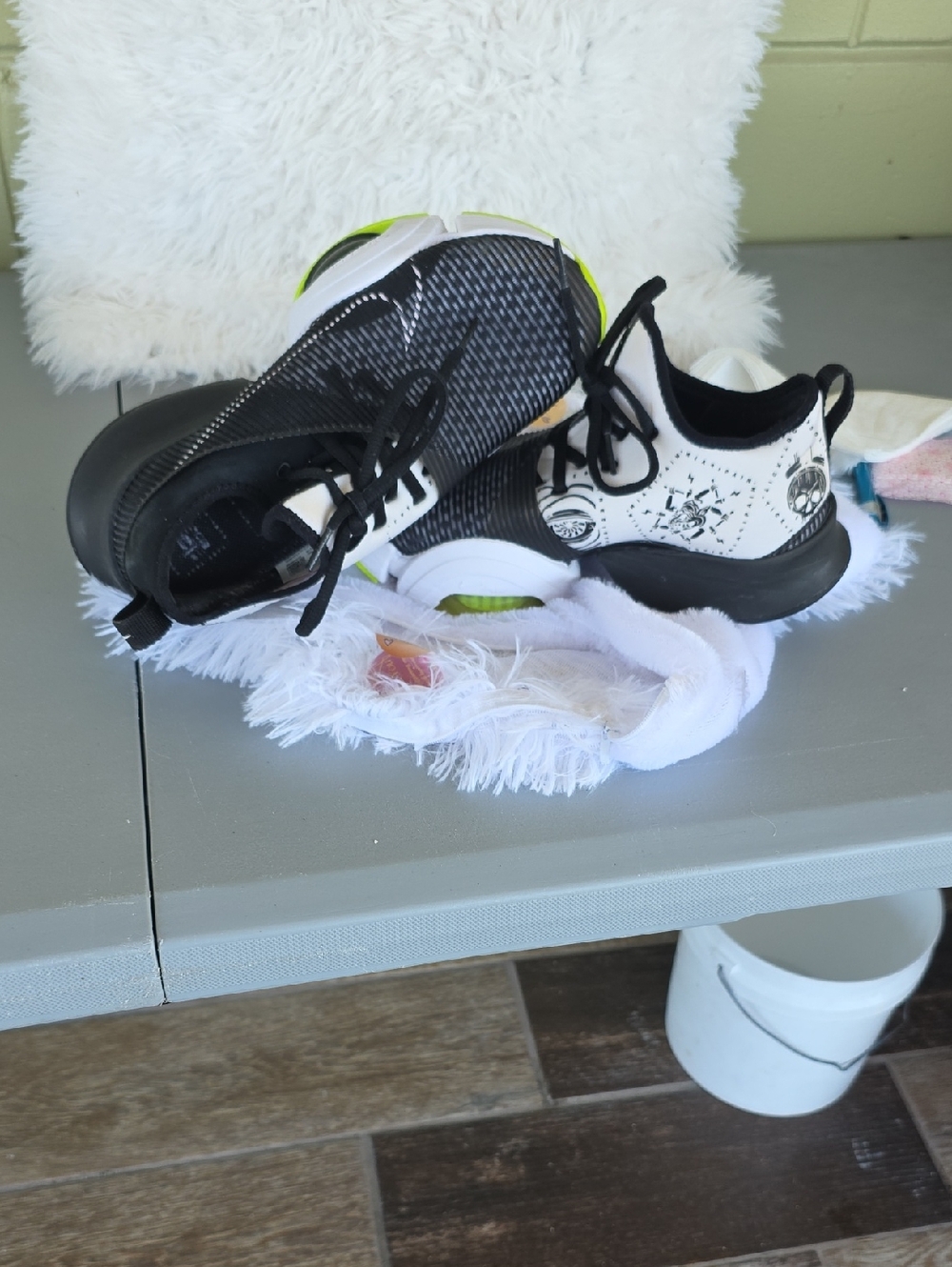Nike Kids Black and White Sneakers with Lime Highlights